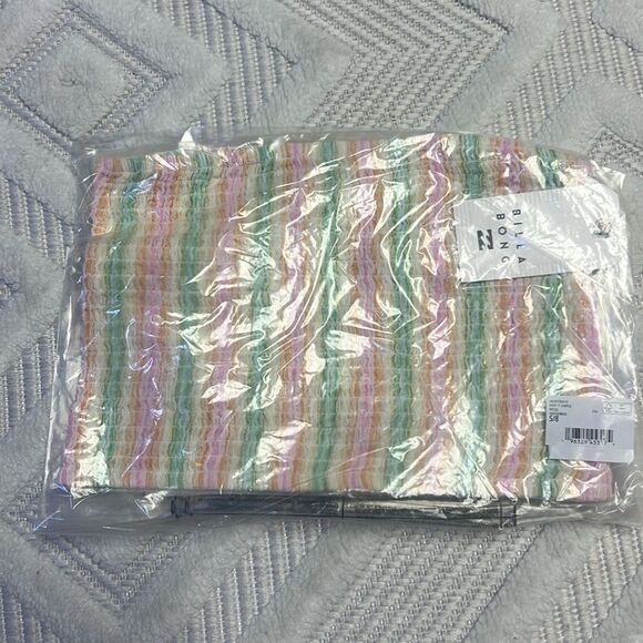 BILLABONG - Keep It Simple Smocked Crop Top - Picture 6 of 9